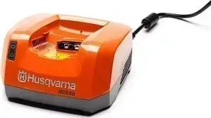 Зарядное устройство HUSQVARNA QC330 (9670914-01)