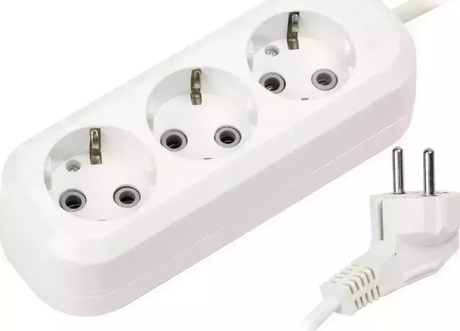 Фото №1 Удлинитель SMARTBUY (SBE-16-3-03-Z) 3 гнз х 3,0 м (16А/3.5кВт, ПВС 3х1.0) с заземлением 3 х м