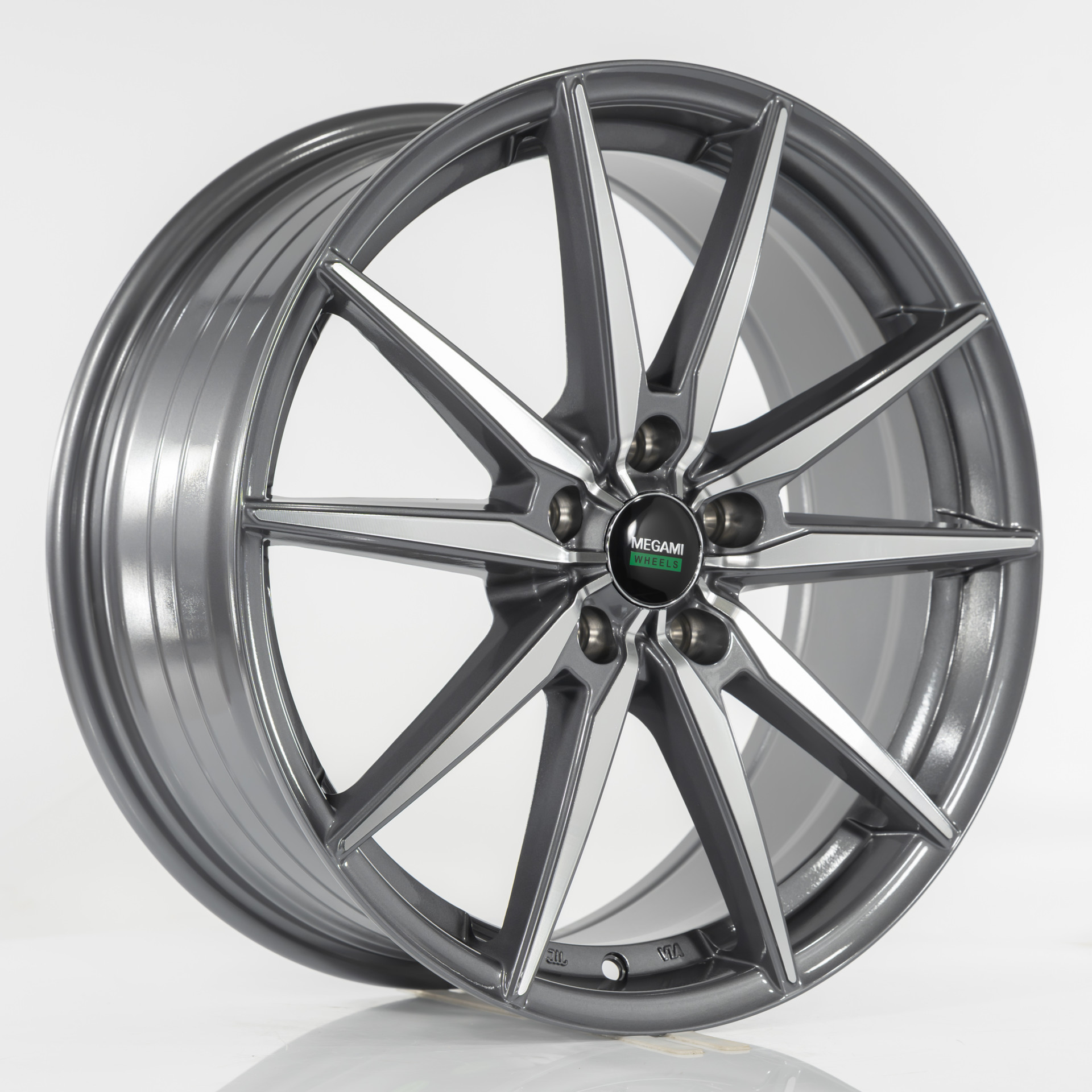 Диск автомобильный Megami MGM-40 7.5x18 5x114.3 ET35 D60.1