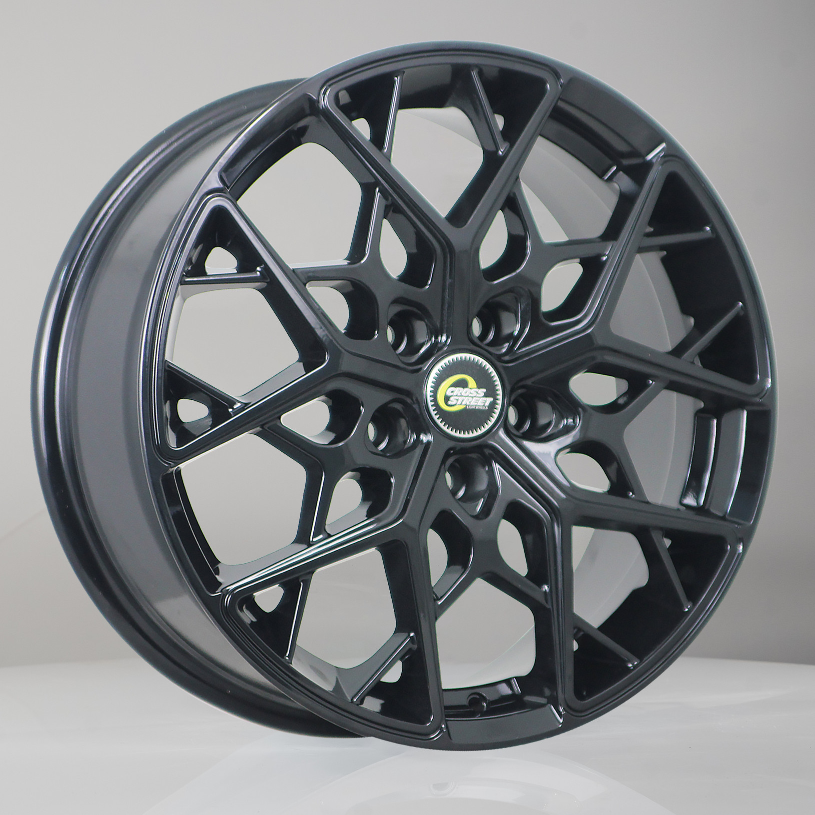 Диск автомобильный CROSS_STREET_Россия CR-20 6.5x16 5x105 ET38 D56.6